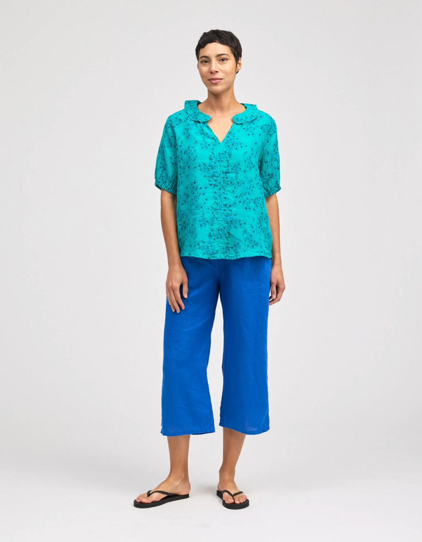 CUT LOOSE Morning Glory Ruffle Collar Top - 4026105