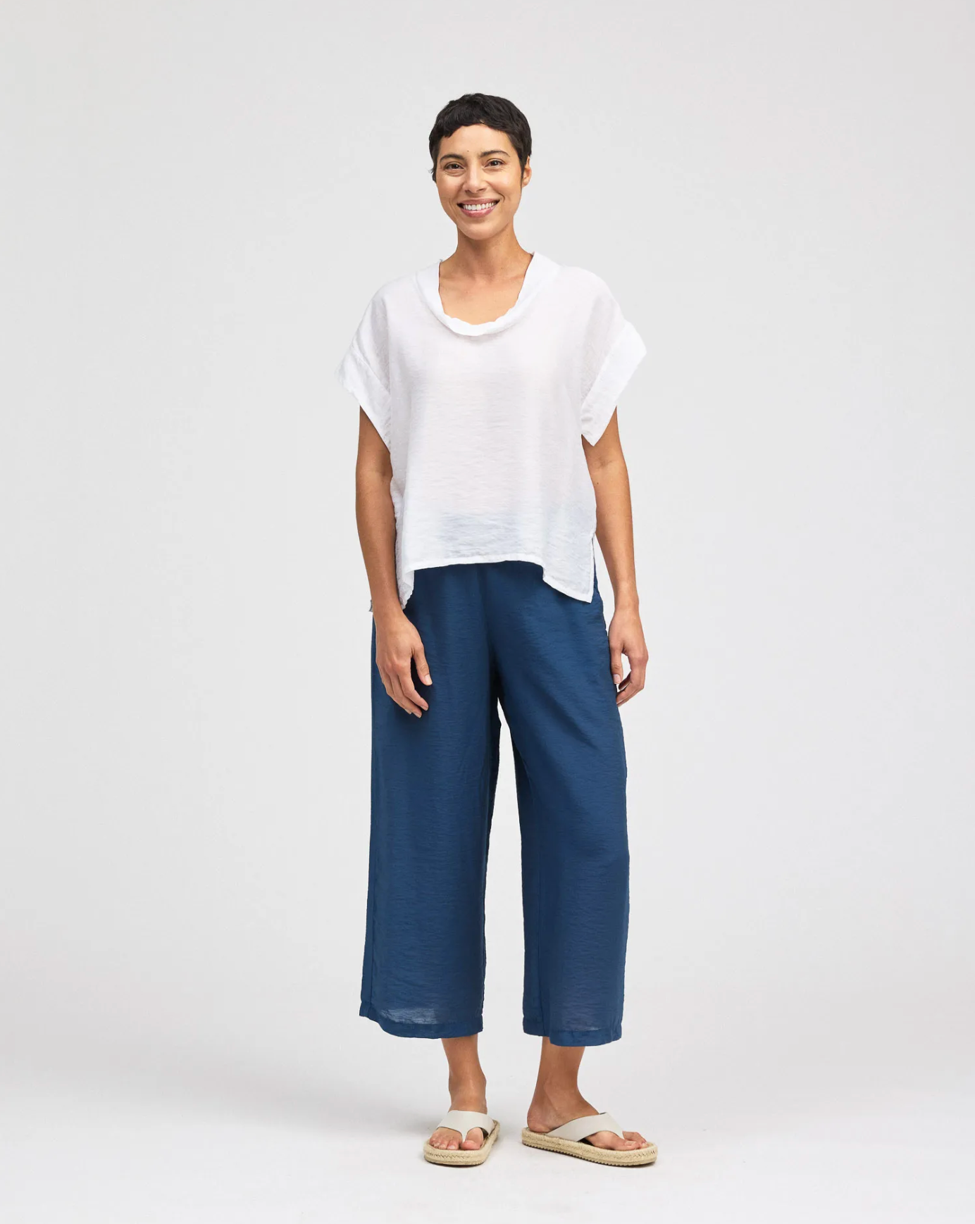 CUT LOOSE Rayon Parachute Short Sleeve Cowl Top - 6216139