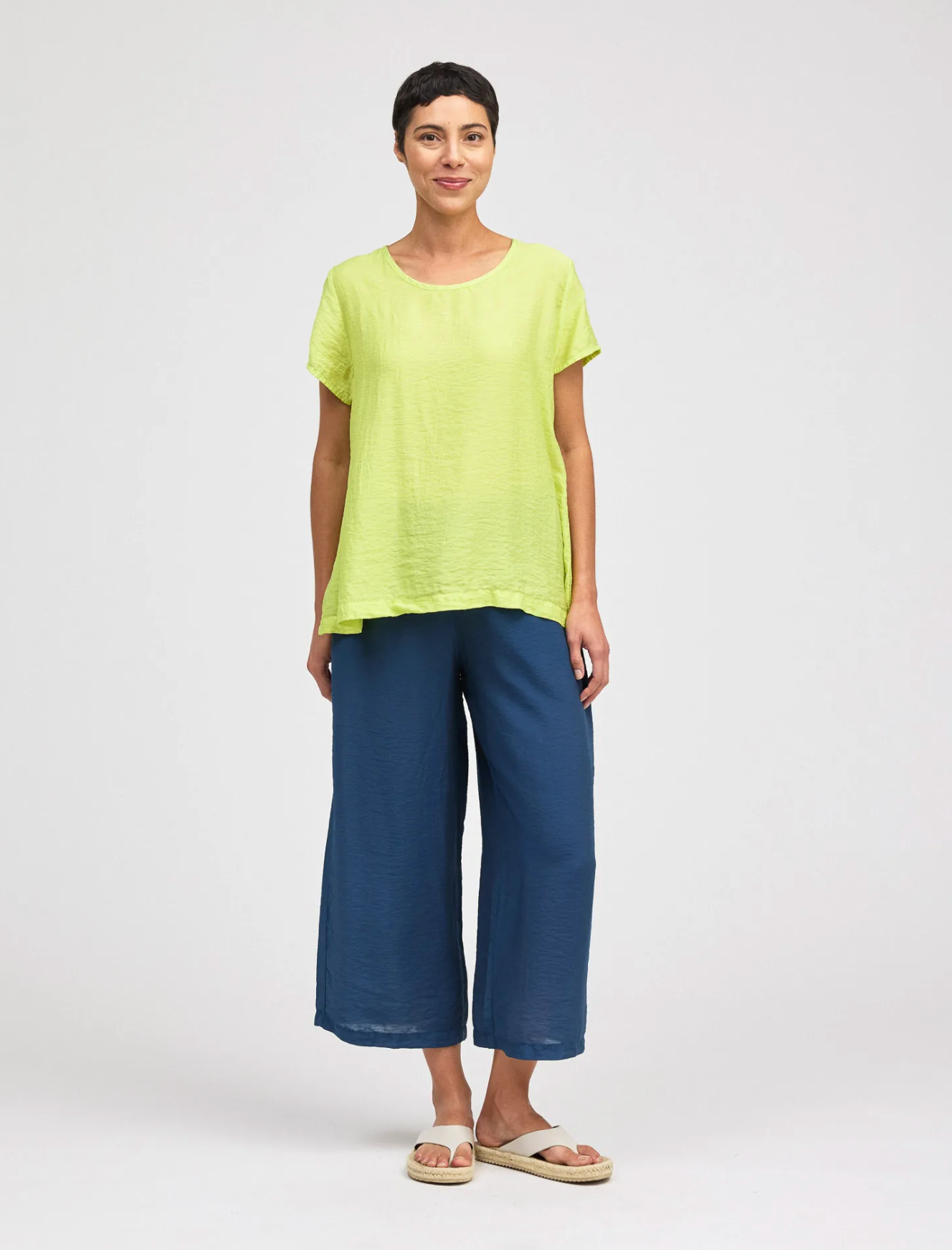 CUT LOOSE Rayon Parachute Crop Sleeve Swing Top - 6216612