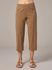 CUT LOOSE Solid Cotton Lycra Walking Capri Pant - 2402215