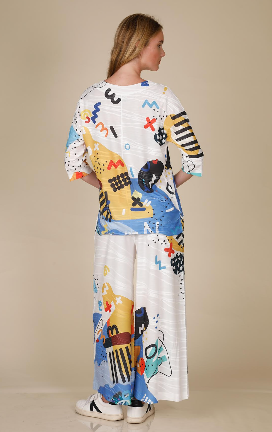 INOAH "Sir Artsy Paws" - Top