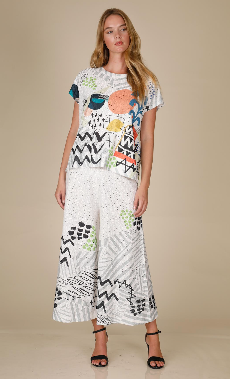 INOAH "Gallery Ready" - Top