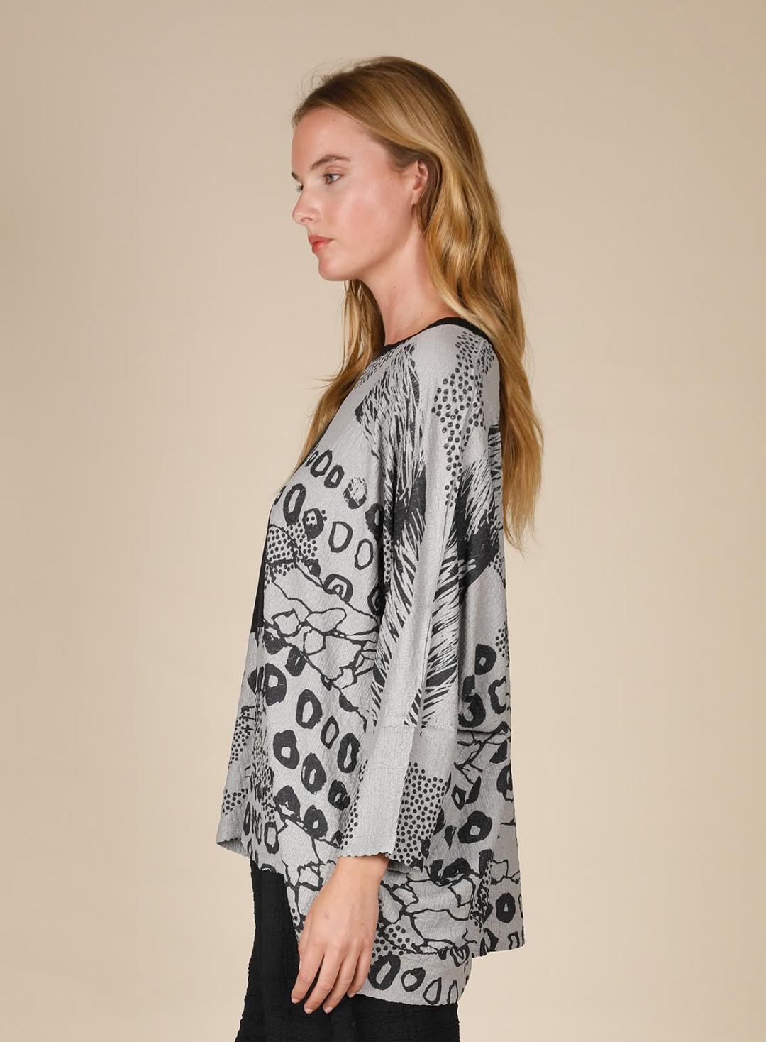 INOAH "Noir Canvas" - Top