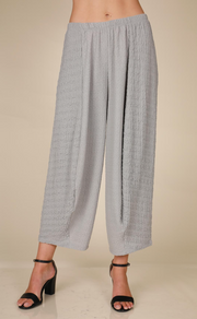 INOAH "Silver" - Solid Textured Pant