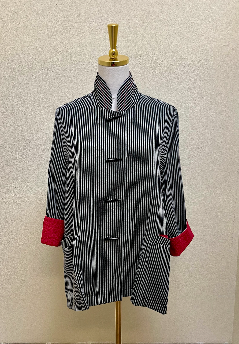 Moonlight Striped High-Low Button Front Jacket - 2075 RED