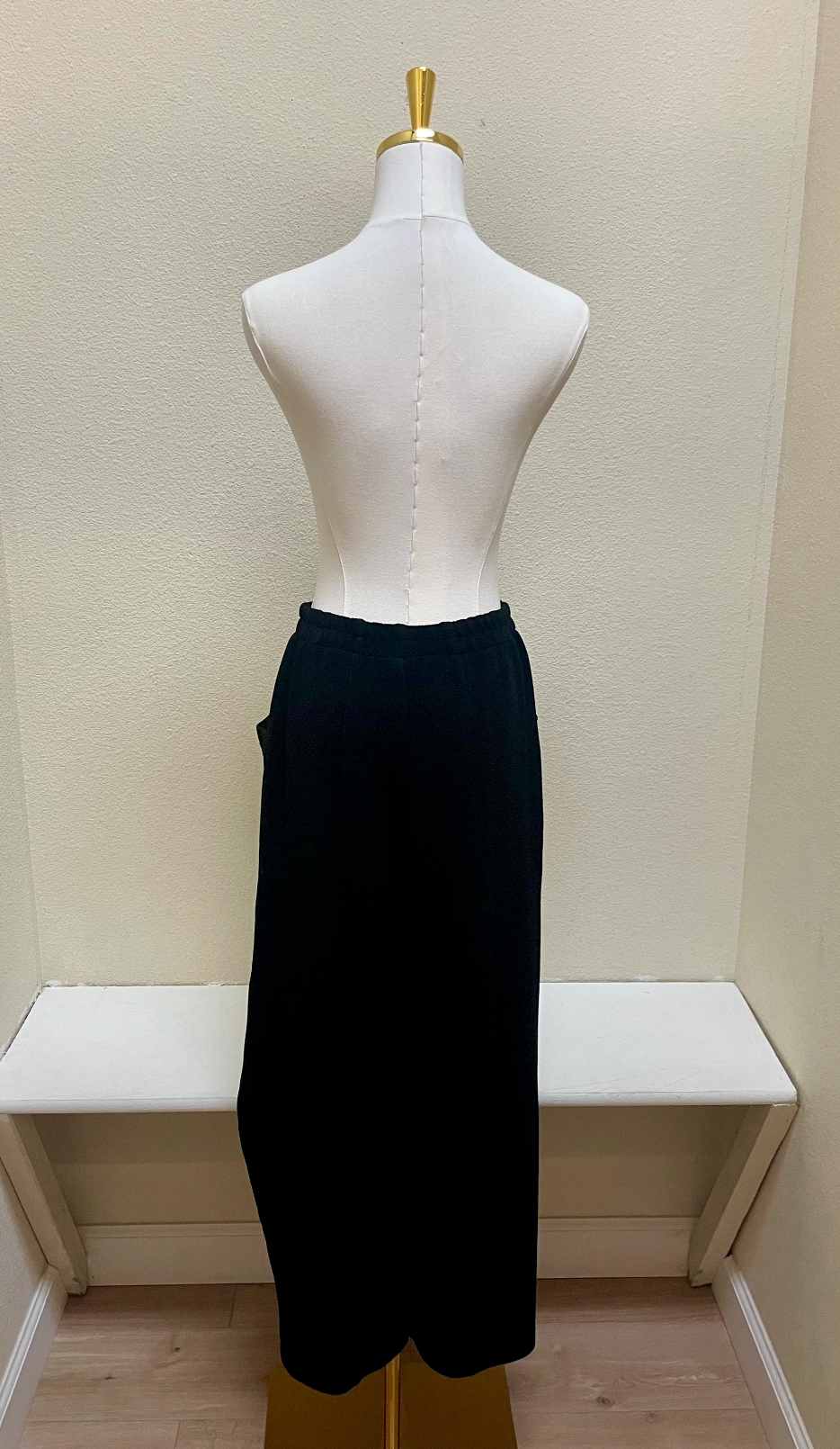 MOONLIGHT Solid Black Pant - P 1346