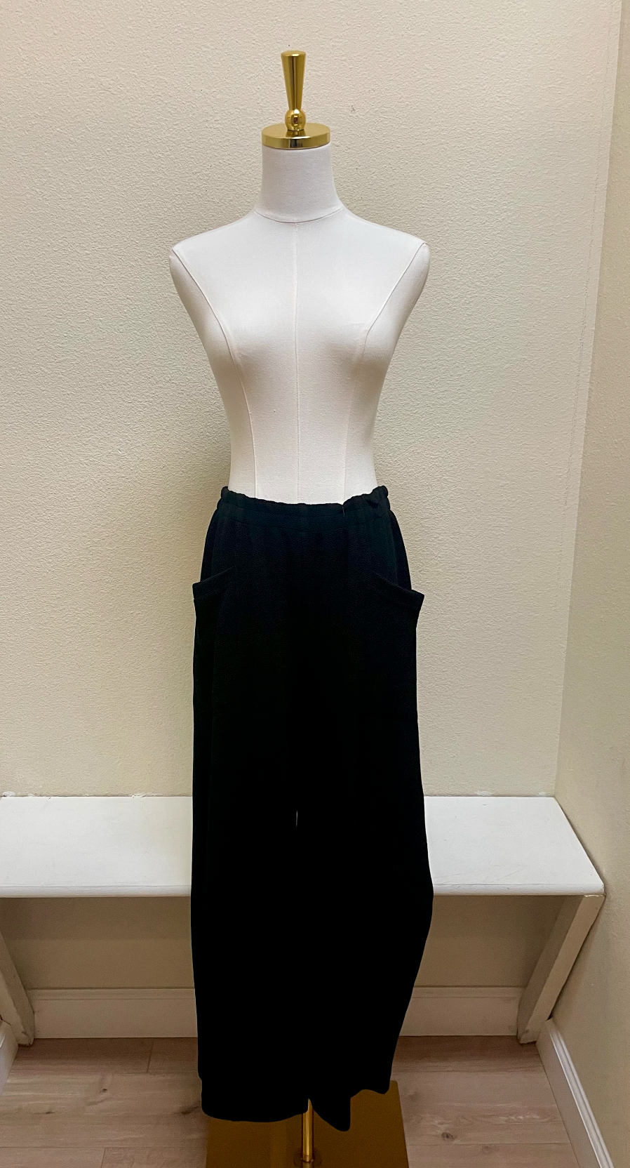 MOONLIGHT Solid Black Pant - P 1346