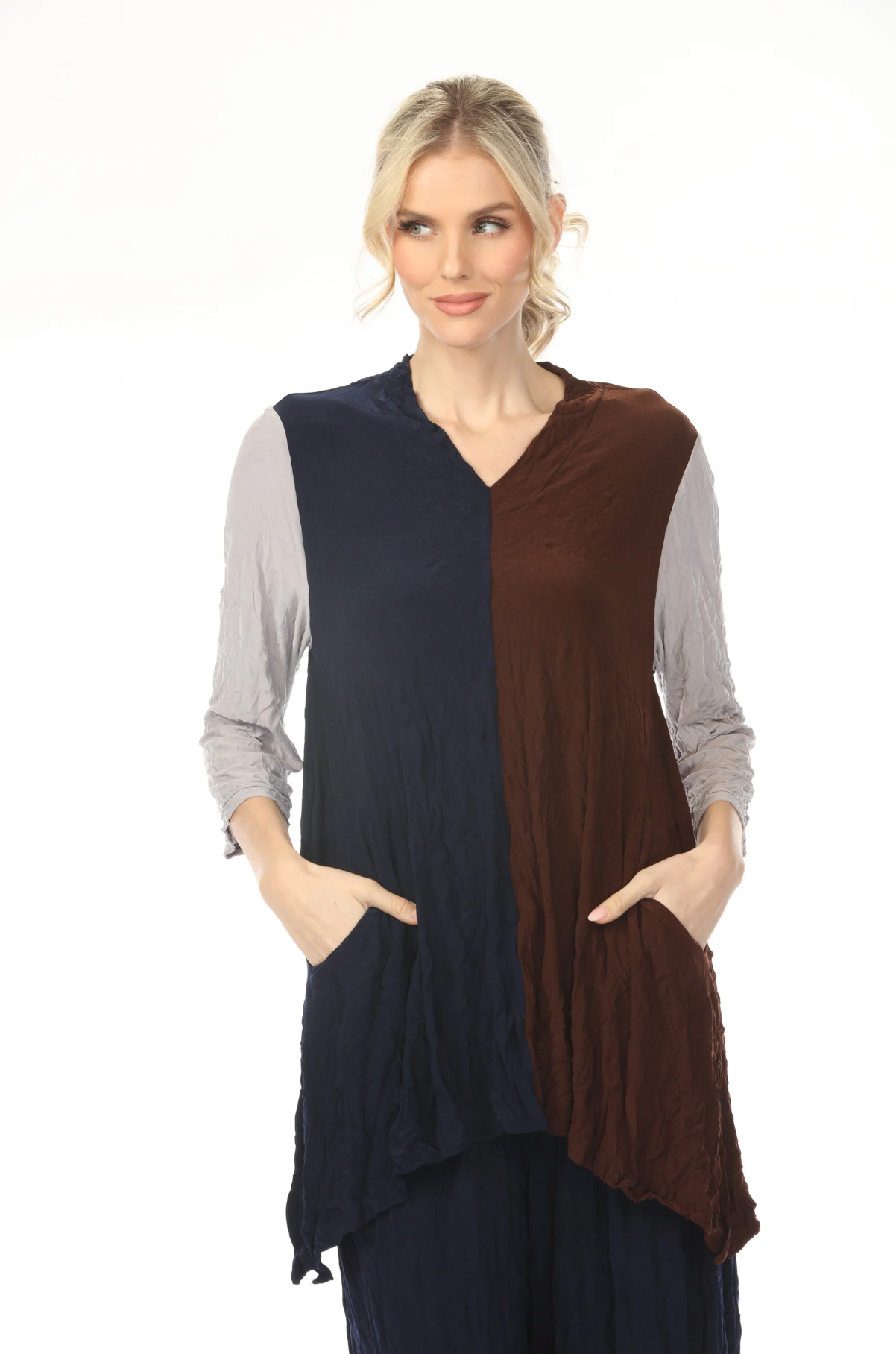 MOONLIGHT Split Colorblock Pocket V-Neck Top - 4282