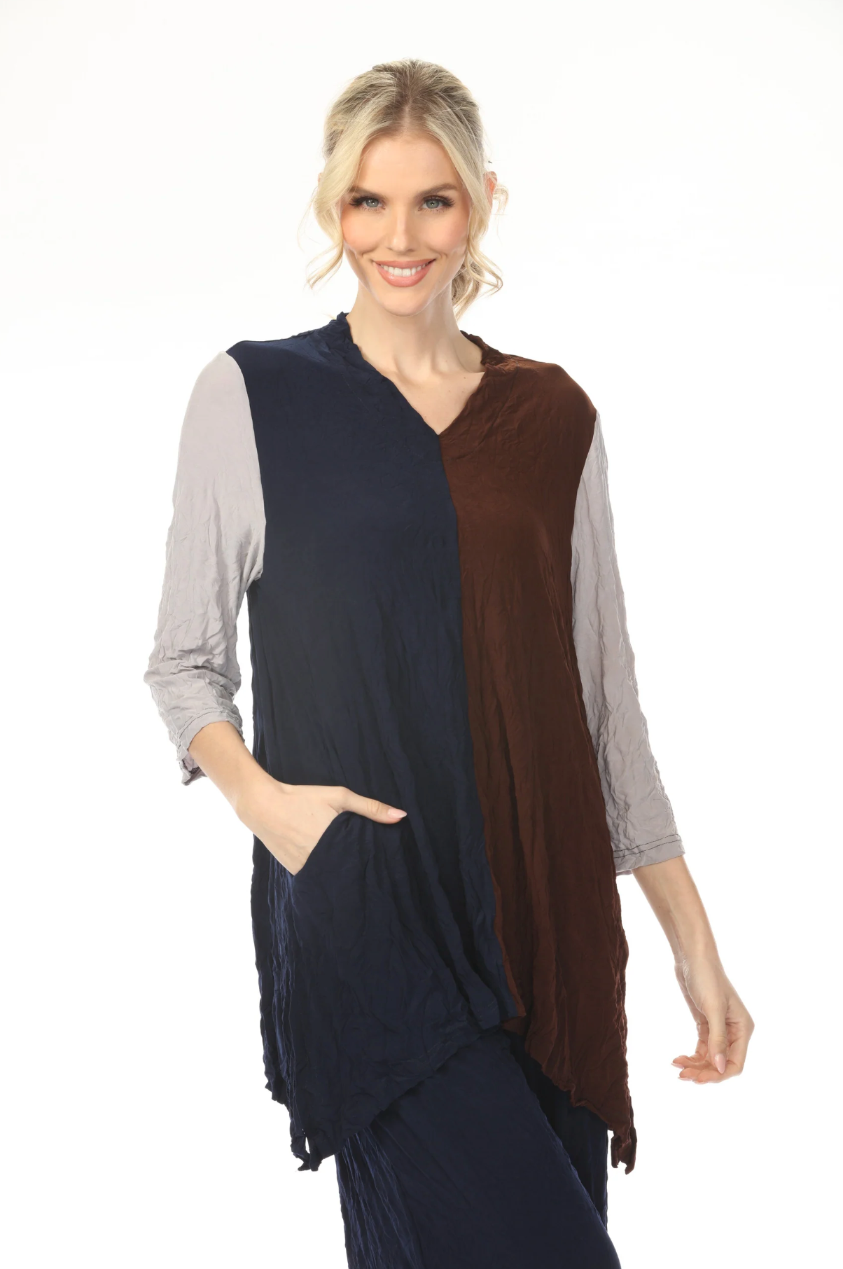 MOONLIGHT Split Colorblock Pocket V-Neck Top - 4282