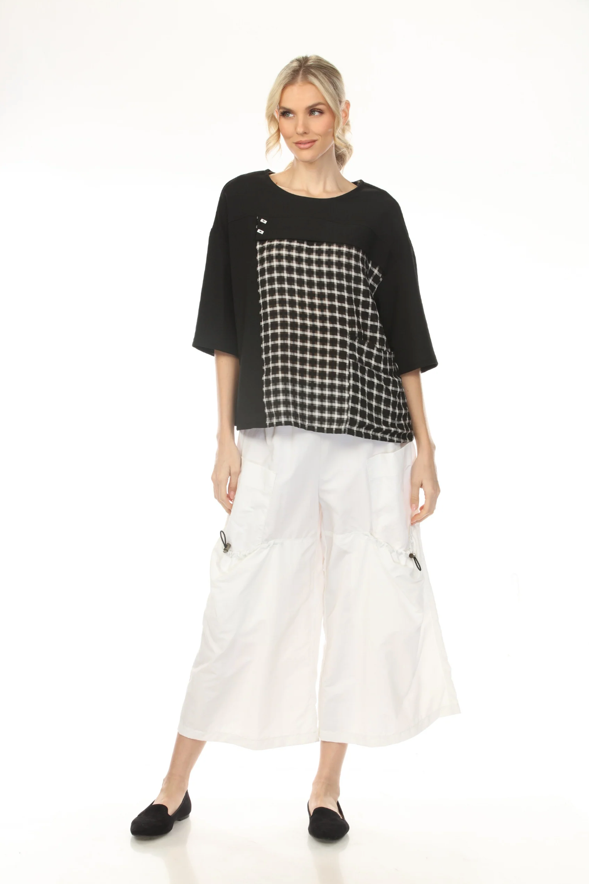MOONLIGHT Relaxed Black & White Graphic Pattern Top - WT2036
