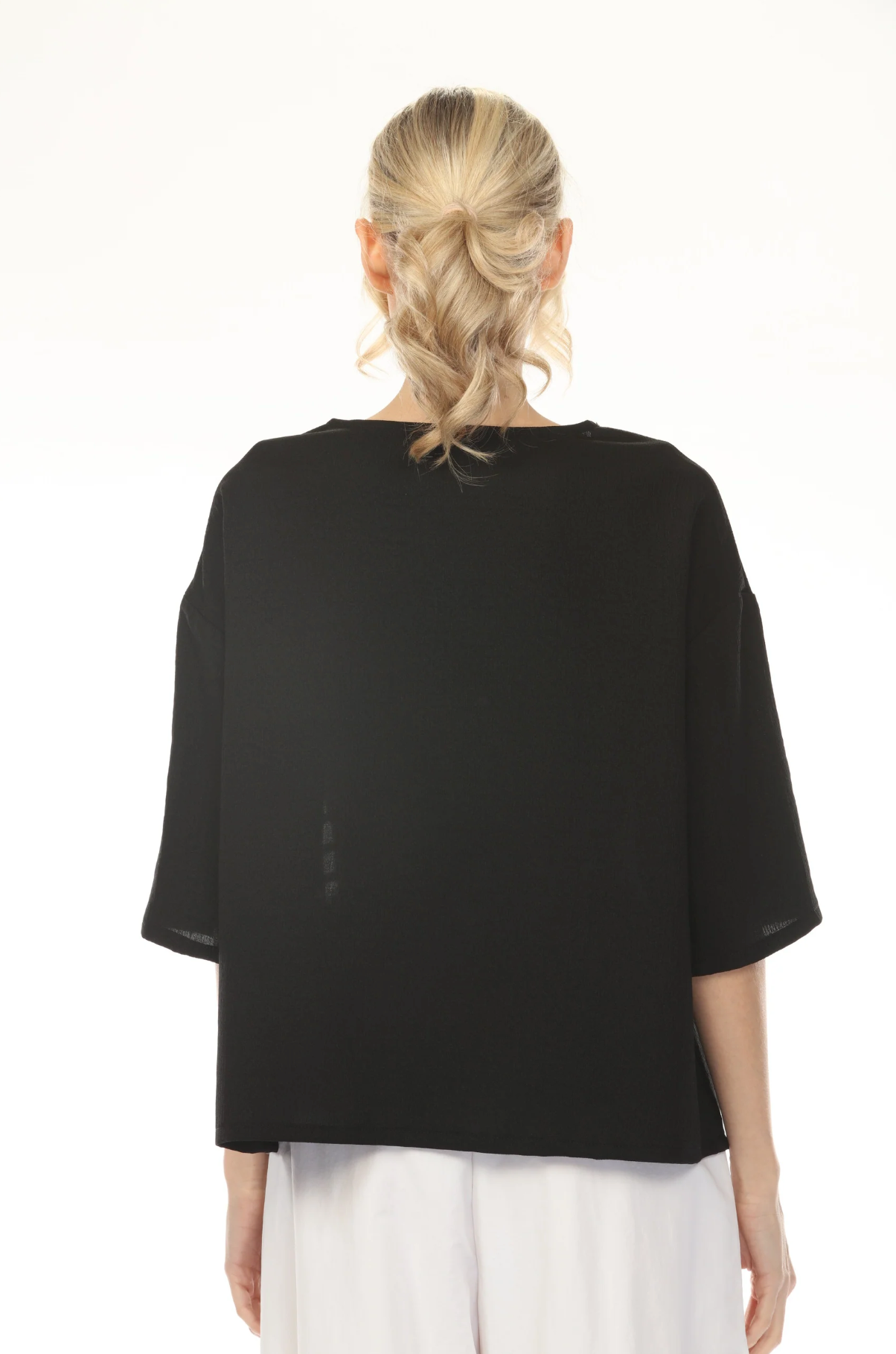 MOONLIGHT Relaxed Black & White Graphic Pattern Top - WT2036