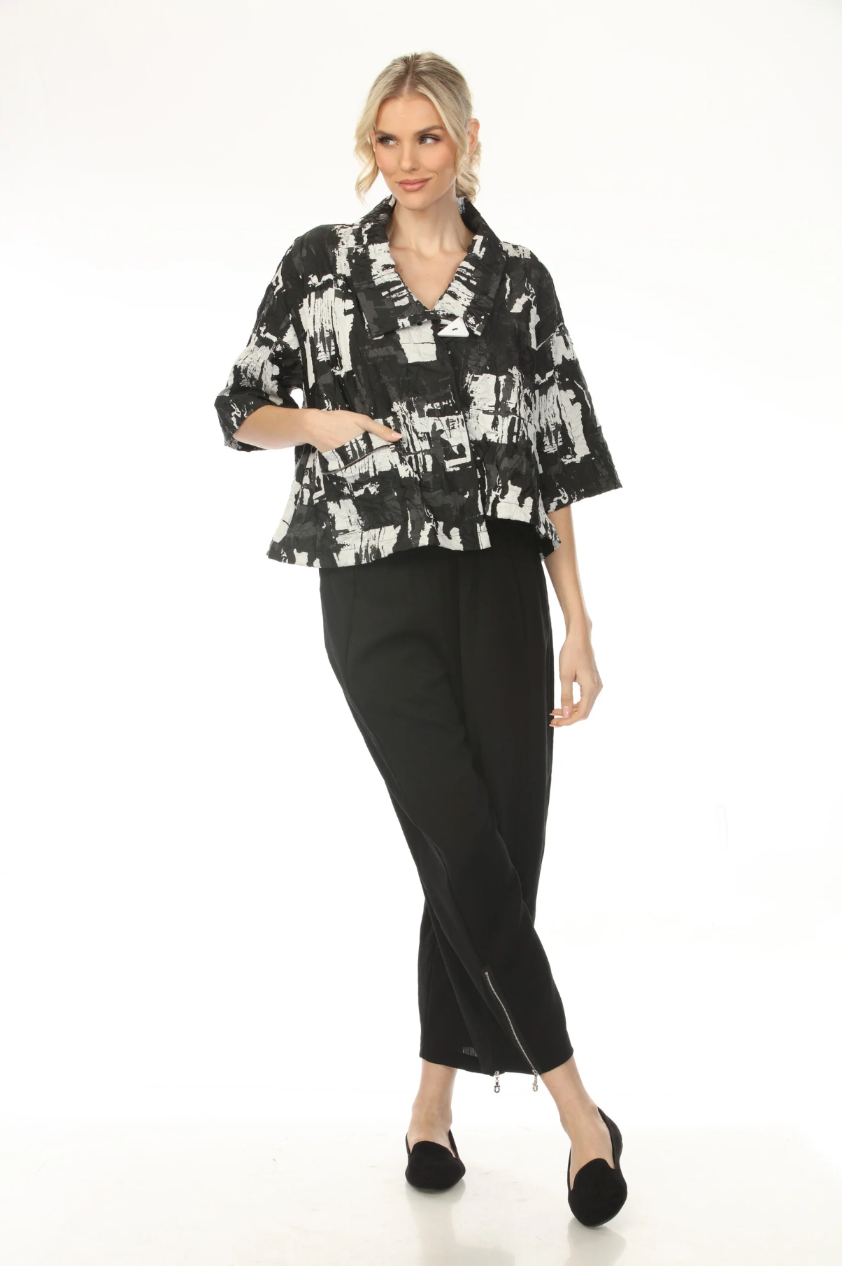 MOONLIGHT Collared Black & White Graphic Print Pocket Jacket - WJ1011