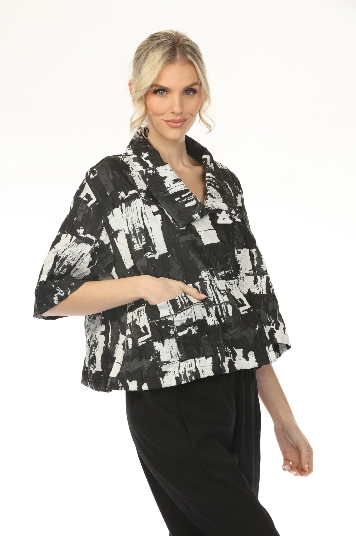 MOONLIGHT Collared Black & White Graphic Print Pocket Jacket - WJ1011