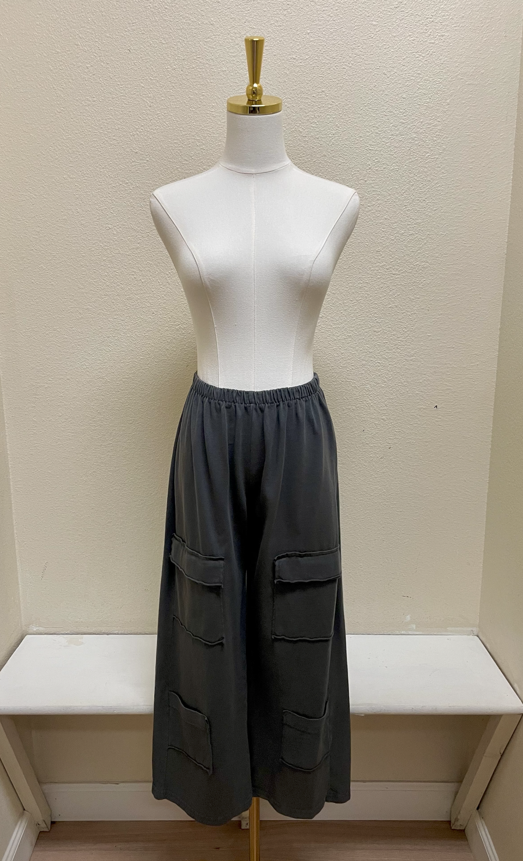 Fenini Multi Pocket Crop Pants - C46868 - DUS