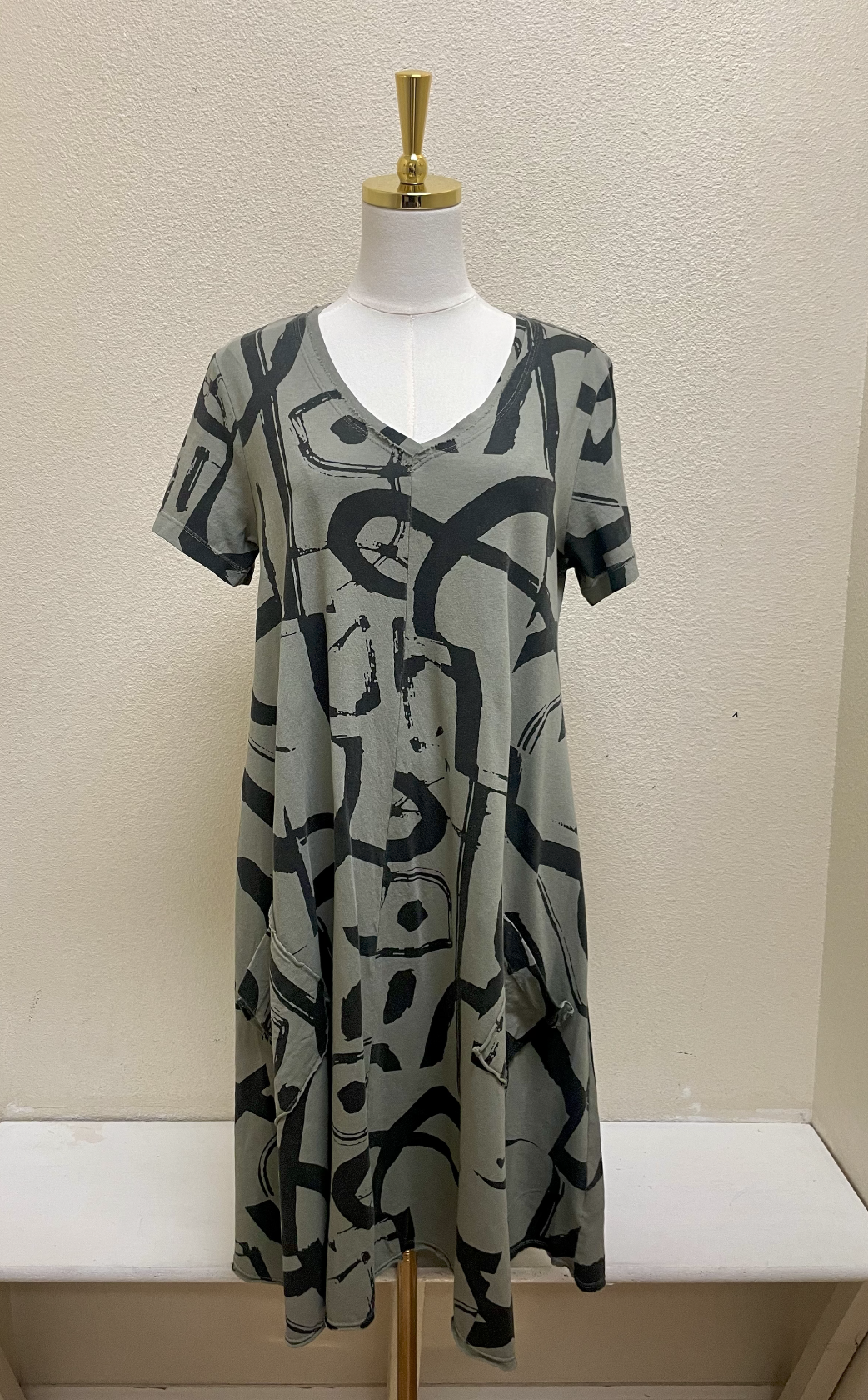Fenini V-Neck Dress - C46877 - MOSS