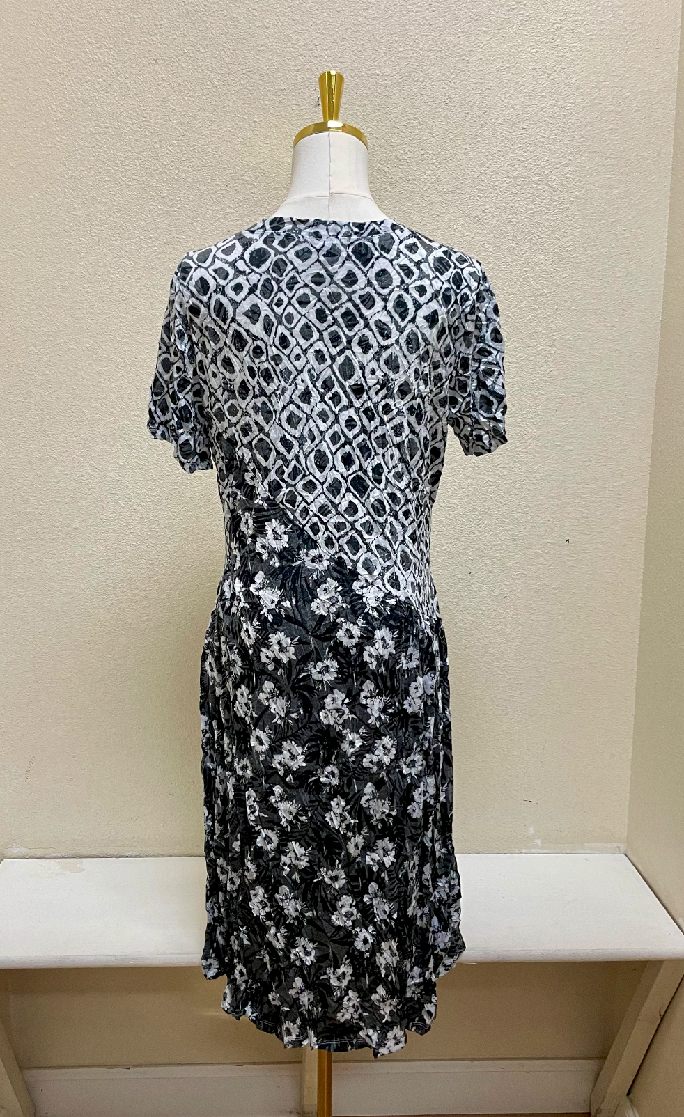 Shana Crinkle Mix Media Button Detail Dress - 26003 - BLACK