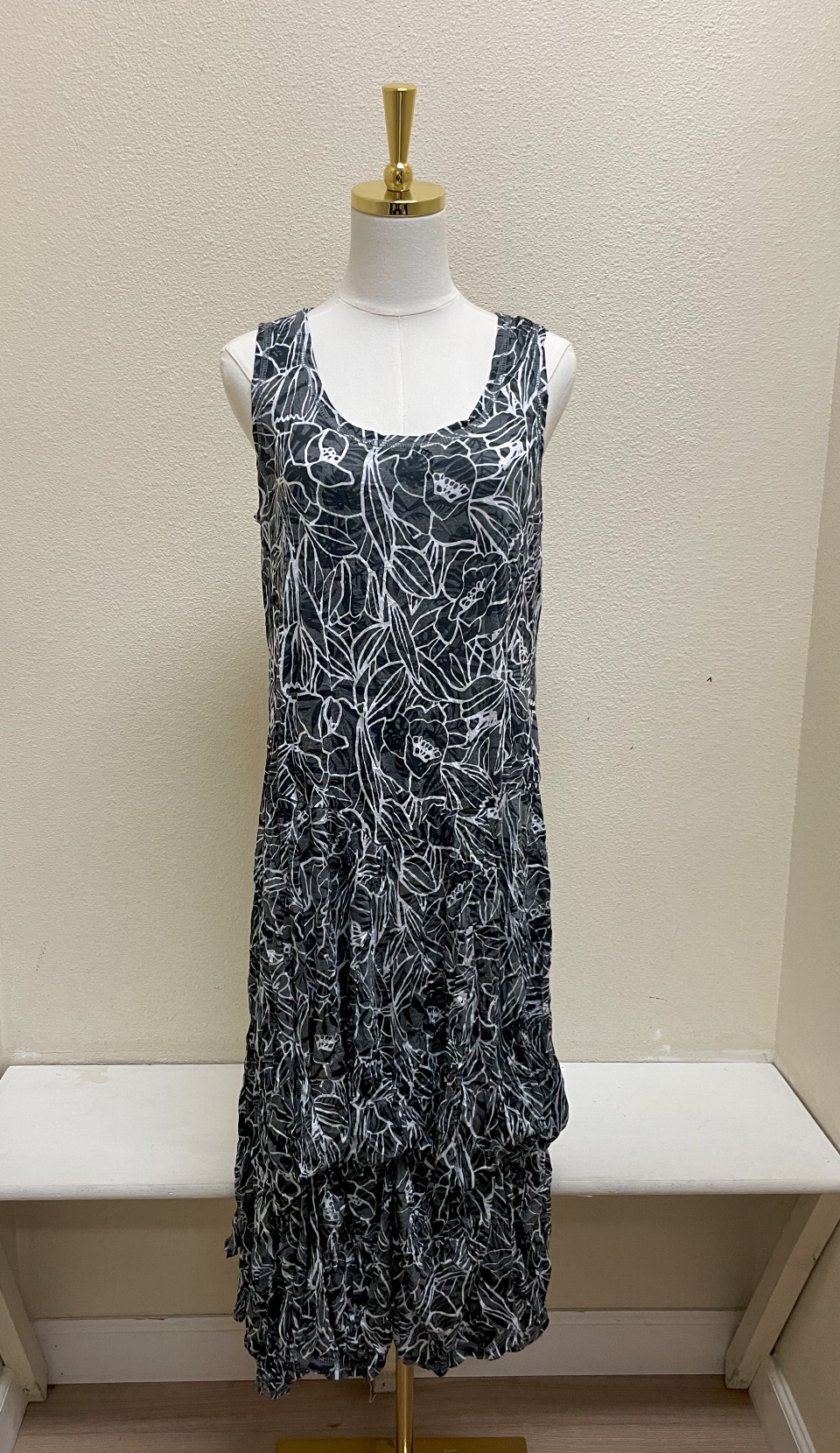 Shana Crinkle Long Tank Bubble Dress - 26006 - BLK/WHT