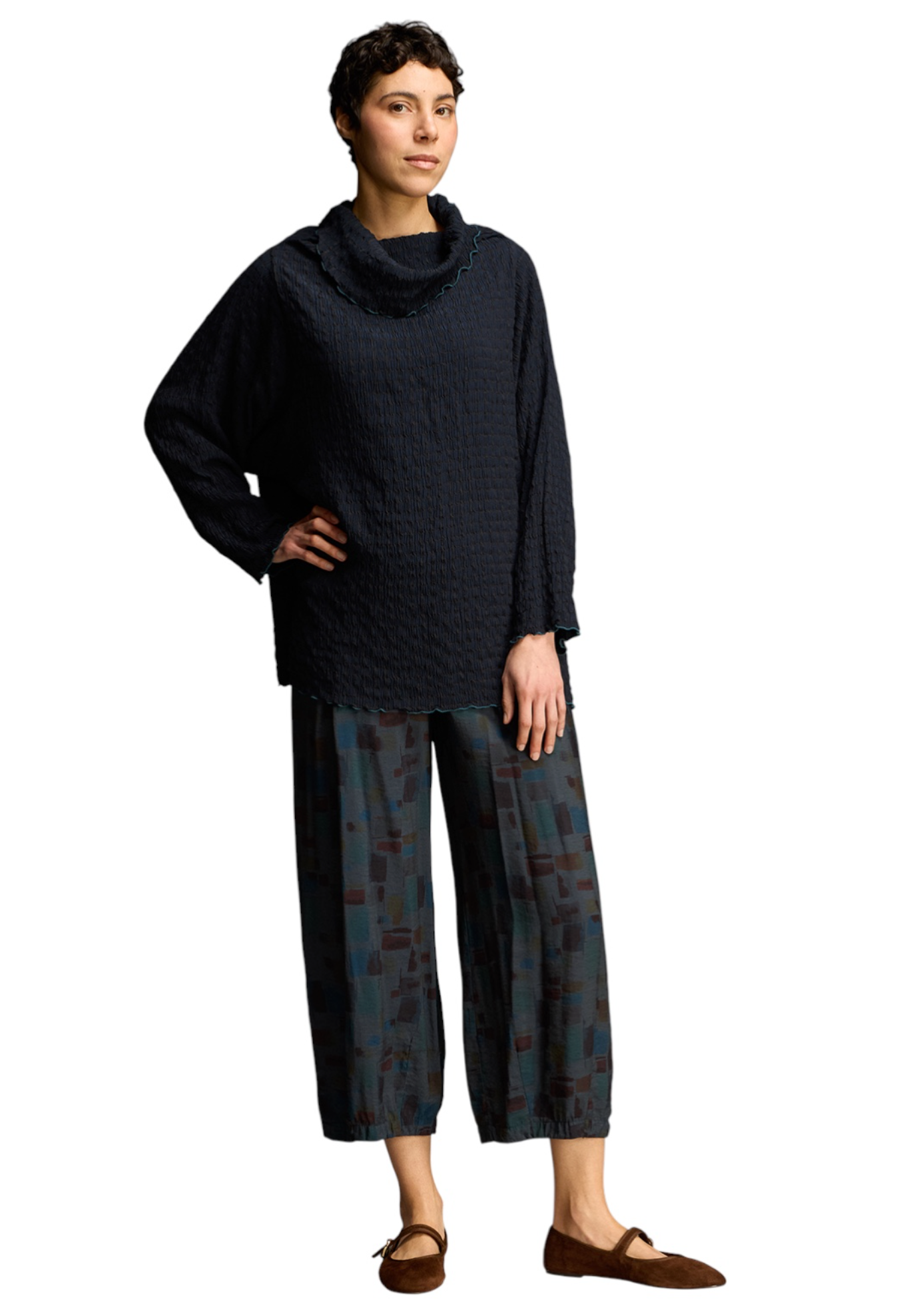 CUT LOOSE Sea Glass Cropped Pants with Darts - 6232088