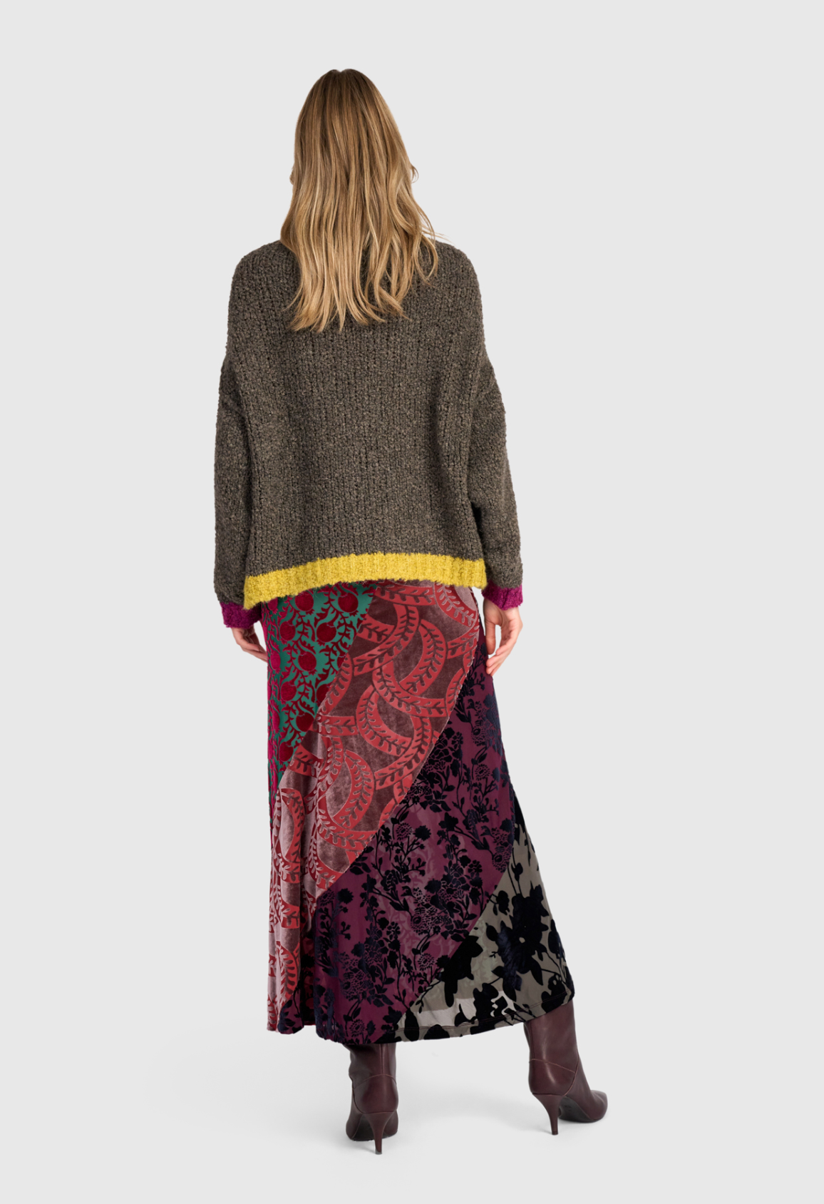 ALEMBIKA Cut Velvet Skirt - AK733R - REGAL