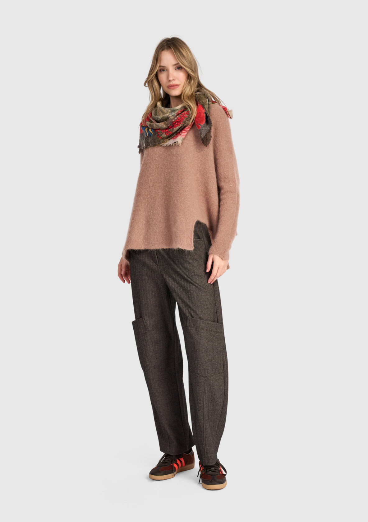 ALEMBIKA Knit Sweater - AS950S - SAND