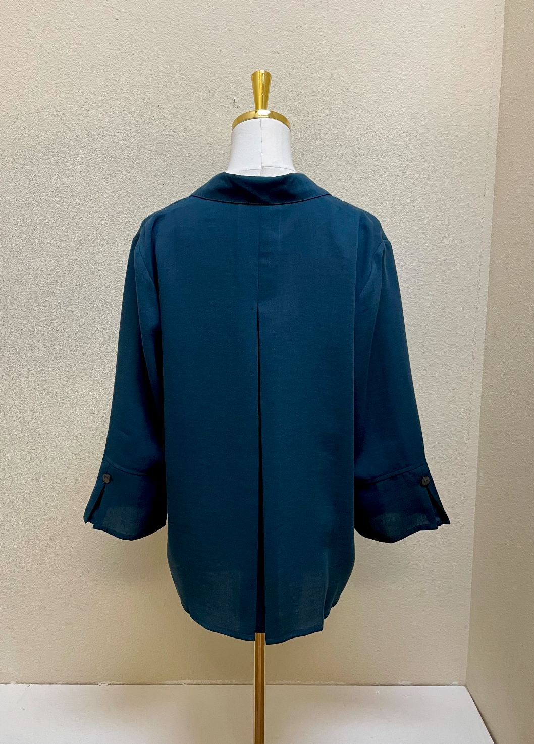 Fridaze AA395 - Caroline Linen Blouse - MOONSTONE