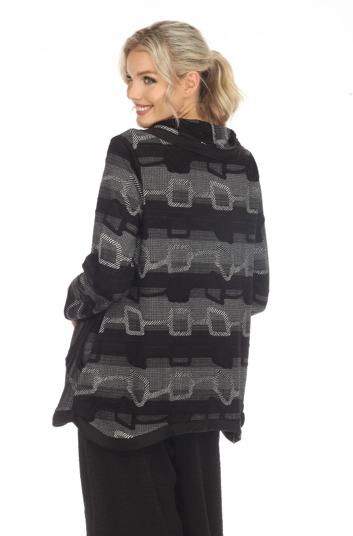 MOONLIGHT Black & Gray Link Print Red Accent Cowl Neck Tunic - 3481