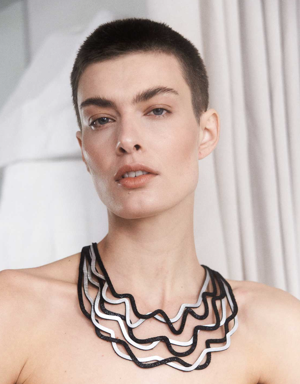 ISKIN SISTERS Silver/Black Curves Duo Necklace