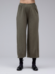 CUT LOOSE Linen Cotton Jersey Cropped Pants with Darts - 5012088