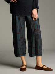 CUT LOOSE Sea Glass Cropped Pants with Darts - 6232088