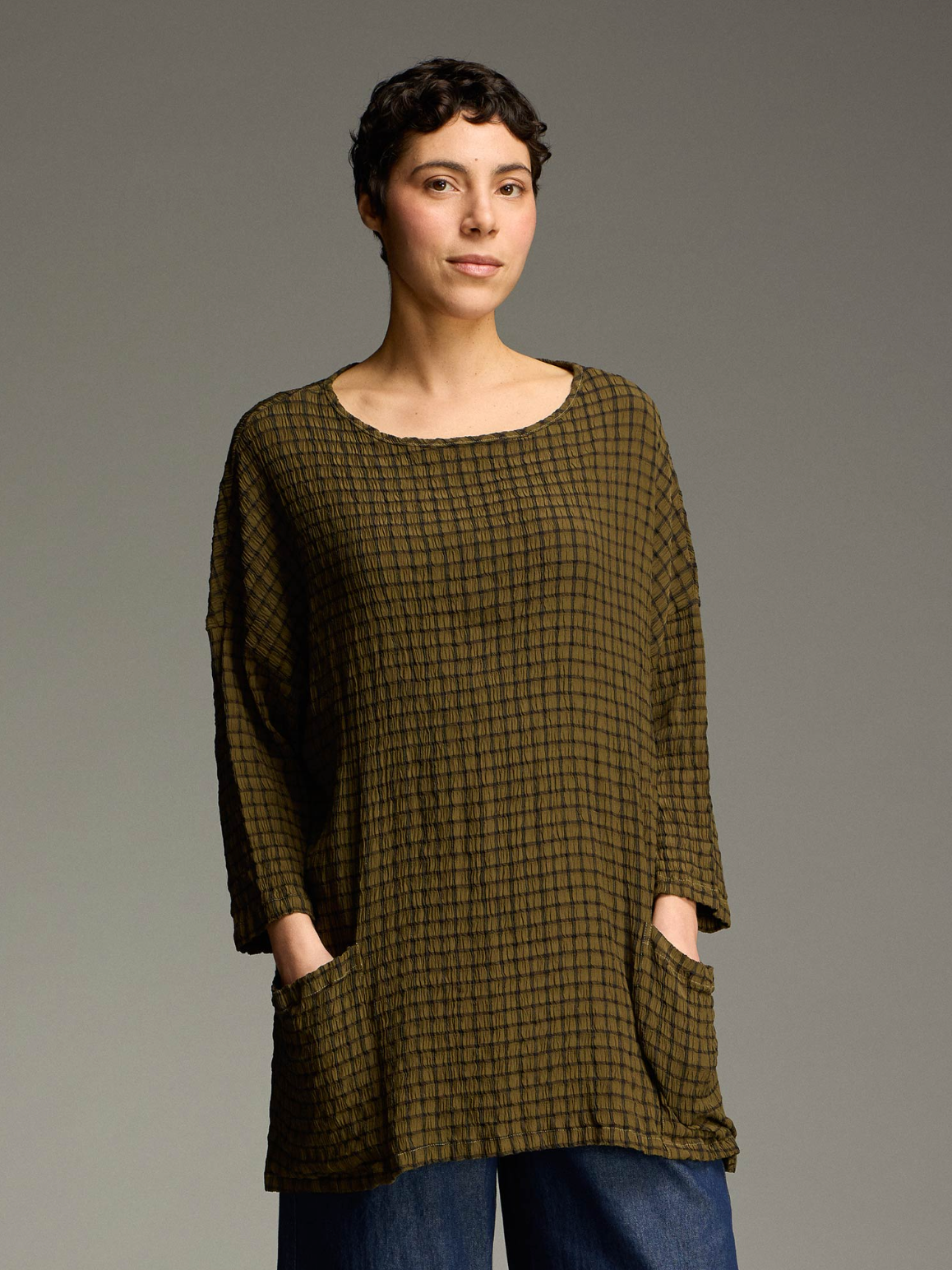 CUT LOOSE B/W Crinkle Plaid Smaller One-Size Pocket Tunic - 6826426
