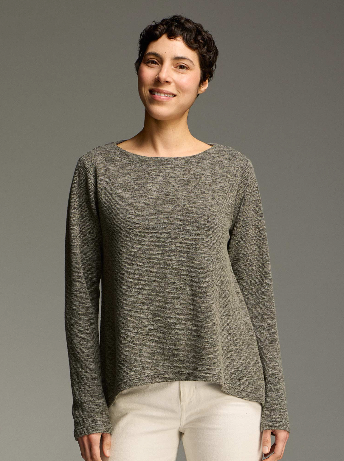 CUT LOOSE Crimped Fabric Wide Facing Pullover - 6546761