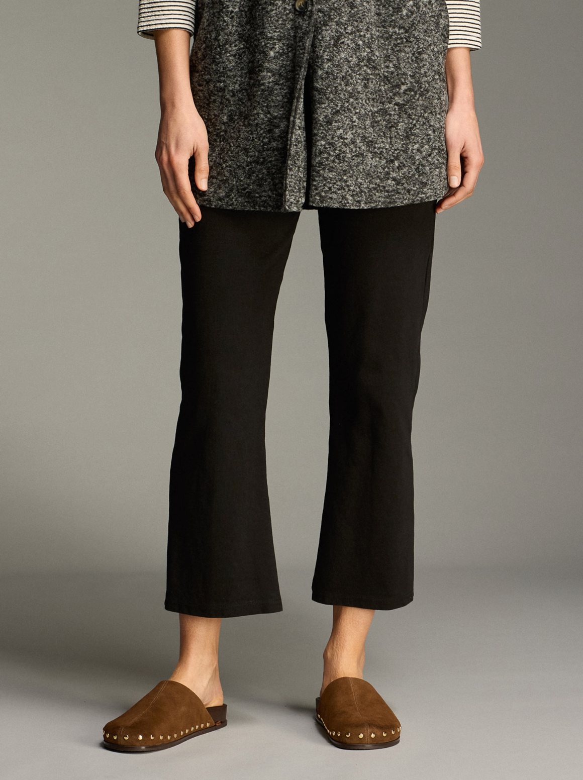 CUT LOOSE Ponti Kick Flare Crop Pant - 0602792