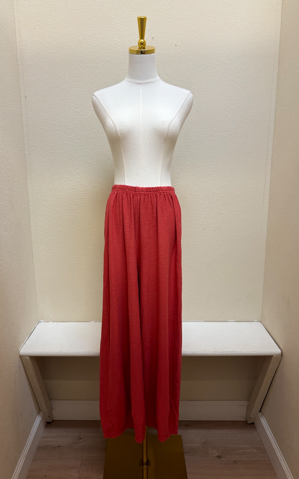 CUT LOOSE Linen Cotton Jersey Cropped Pants with Darts - 5012088 - CHILI