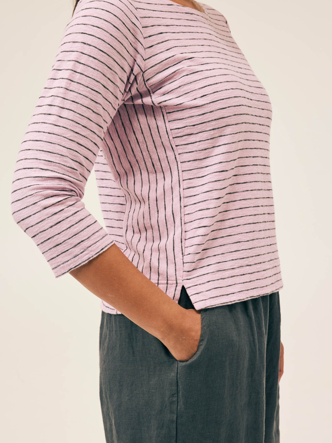 CUT LOOSE Black Narrow Stripe Side Panel Top - 2177874