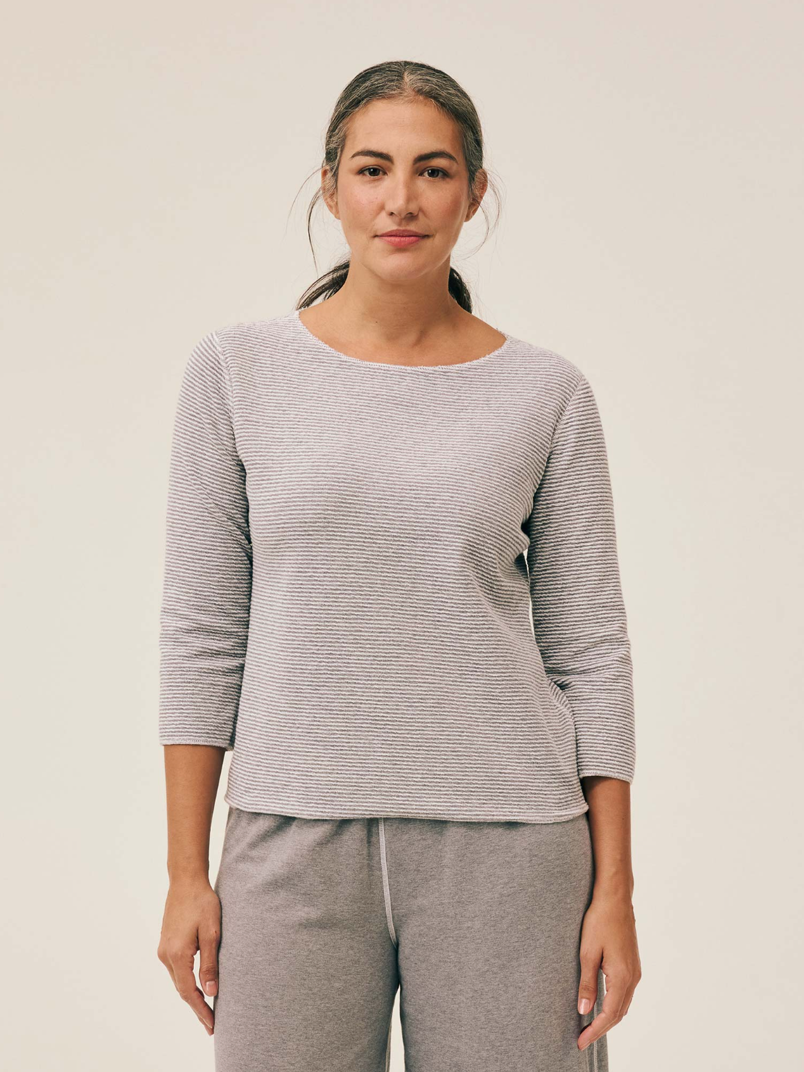 CUT LOOSE Grey Stripe Doublecloth 3/4 Sleeve Boatneck Top - 2335060