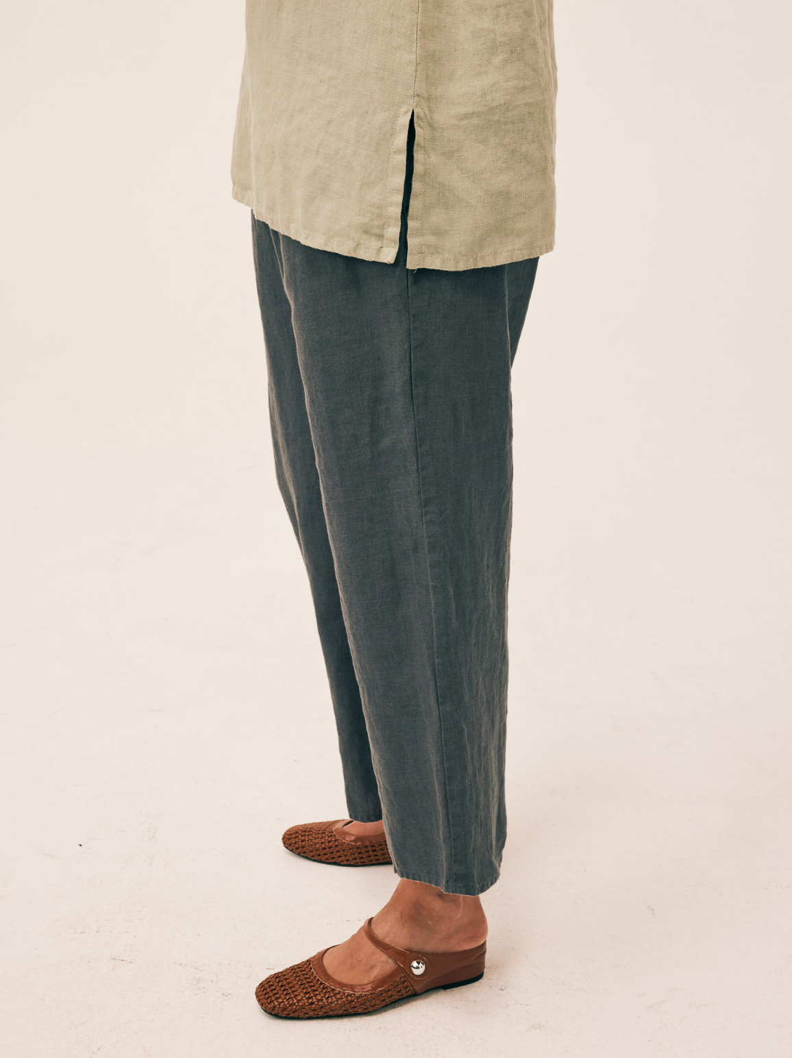 CUT LOOSE Solid Linen V-Neck Aline Top - 4406745