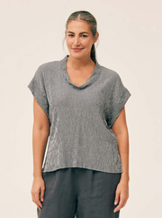 CUT LOOSE Crinkle Check Short Sleeve Cowl Top - 6126139