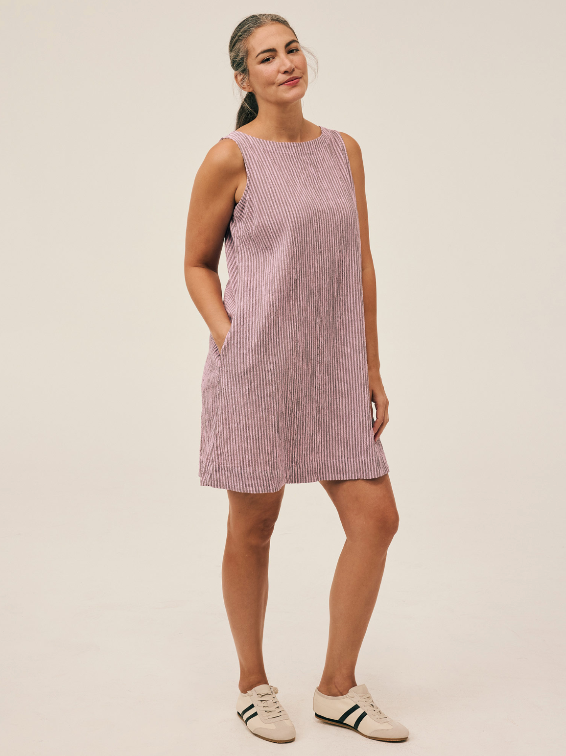 CUT LOOSE Grey Stripe Crinkle Modern Shift Dress - 0640337