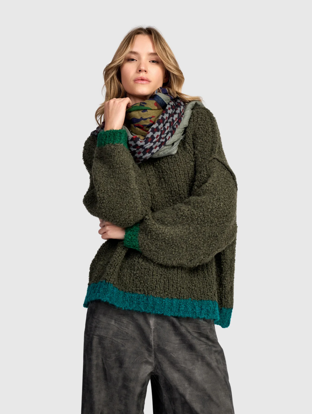ALEMBIKA Riff Boucle Sweater - AS946G - GREEN