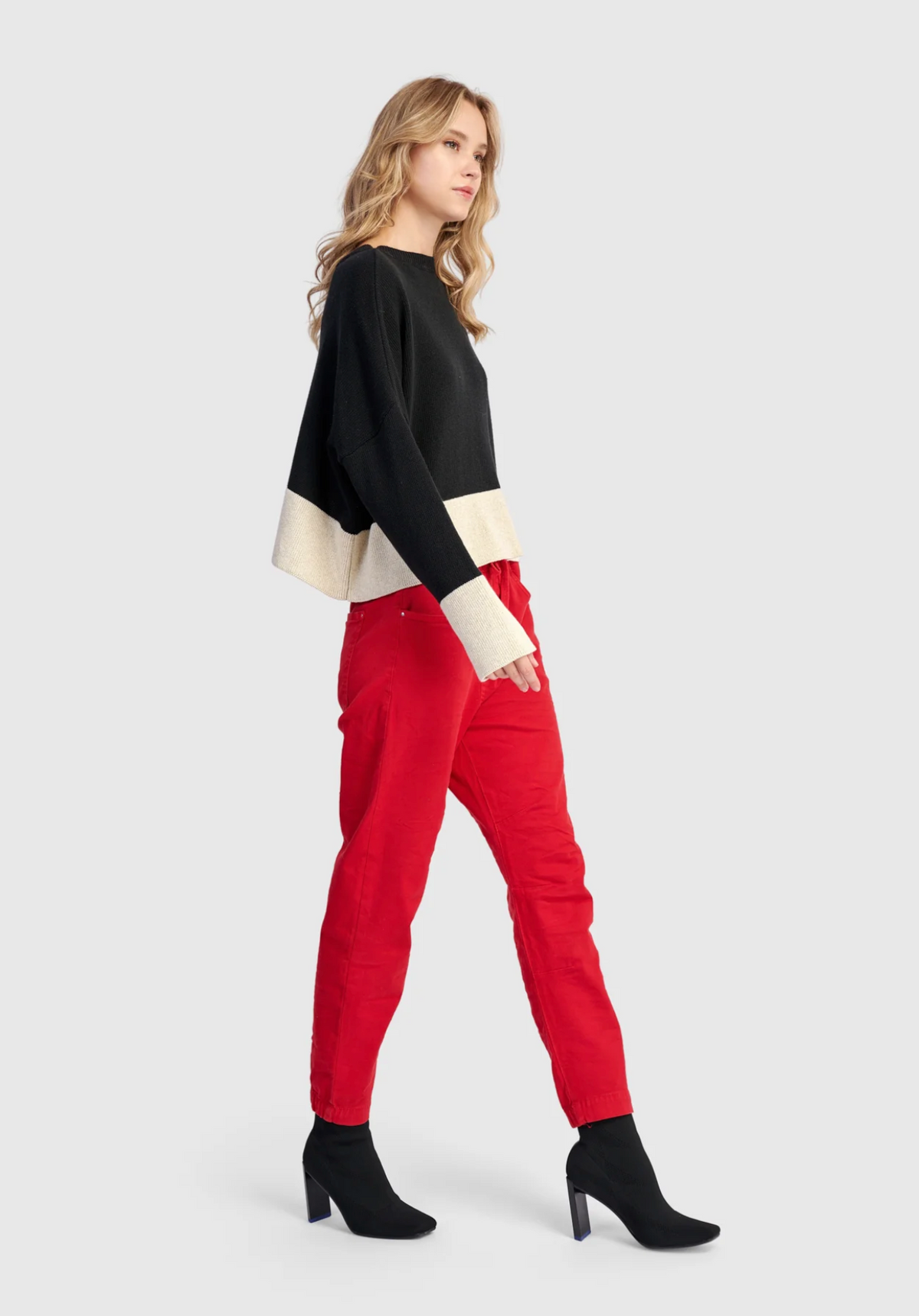 ALEMBIKA Vista Block Sweater - AS940C - CREAM