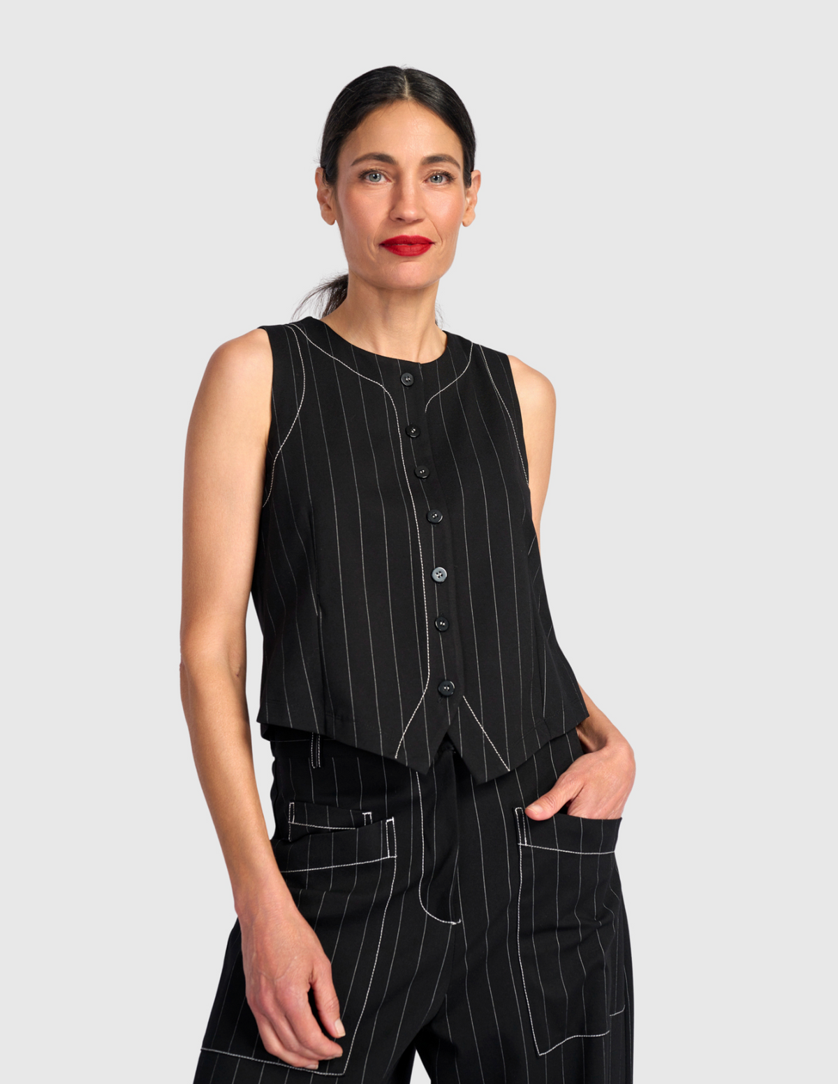 ALEMBIKA Jersey Vest - UJ335P - PINSTRIPES