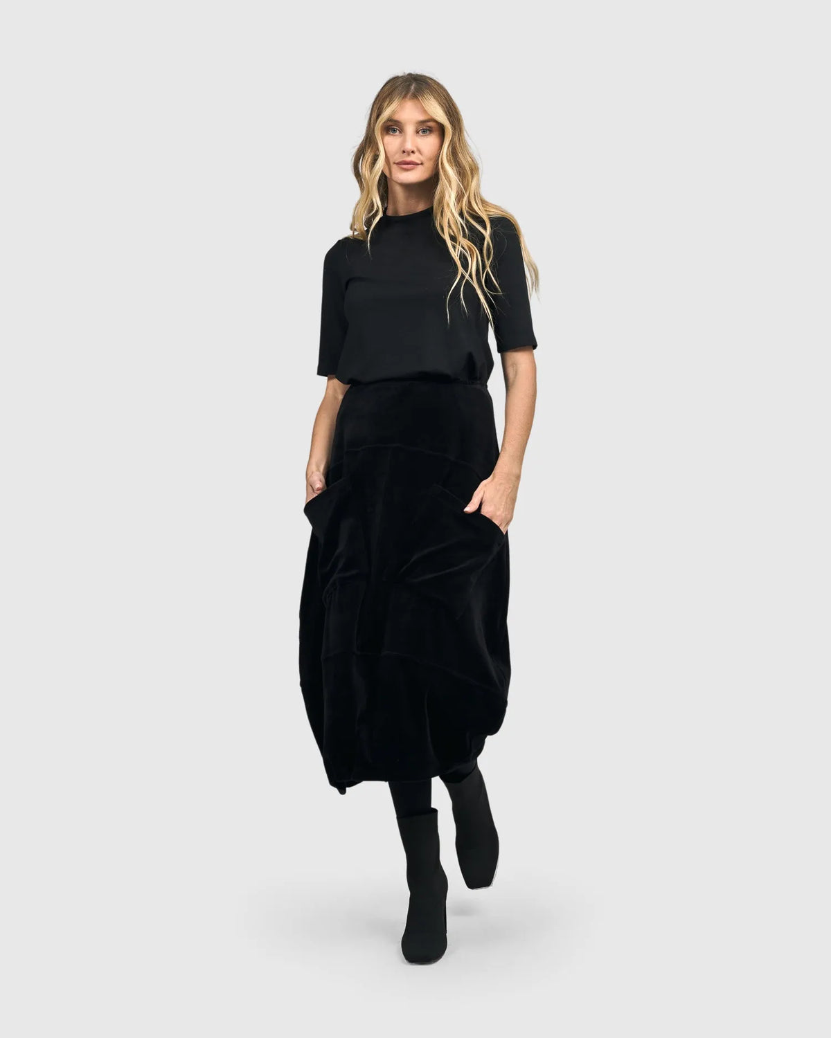 ALEMBIKA Everyday Velvet Licorice Skirt - AK816B - BLACK