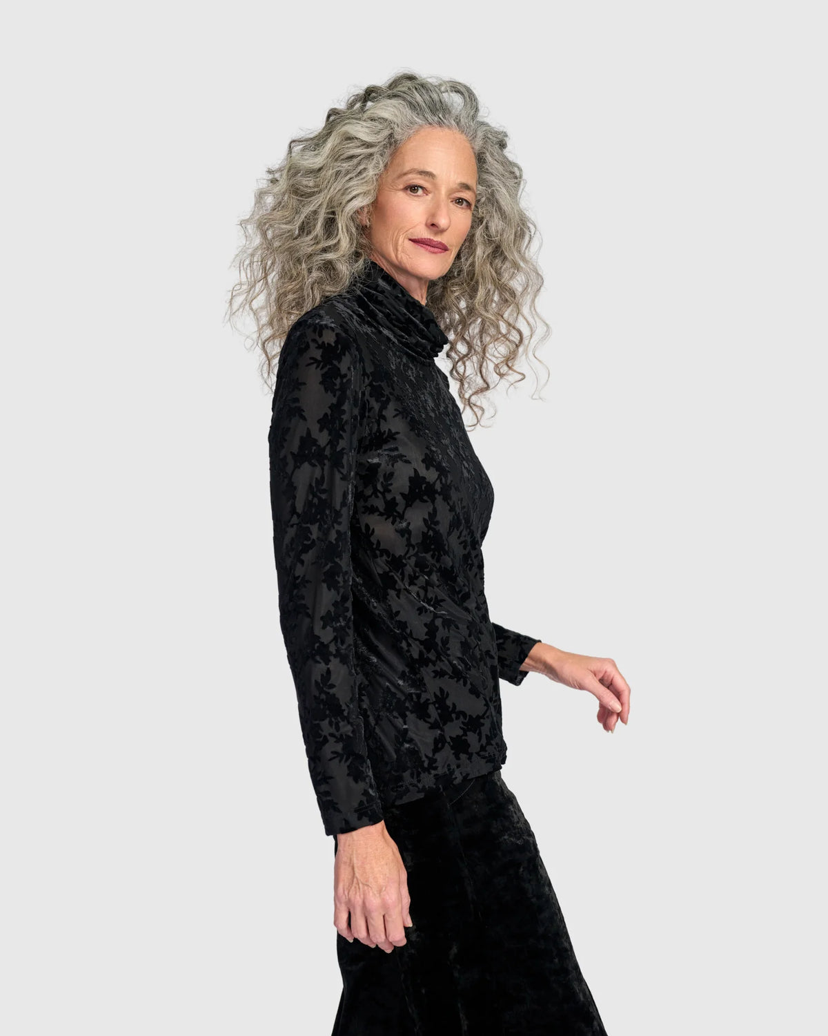 ALEMBIKA Drawing Room Turtleneck Top - AT807N - BLACK FLORA