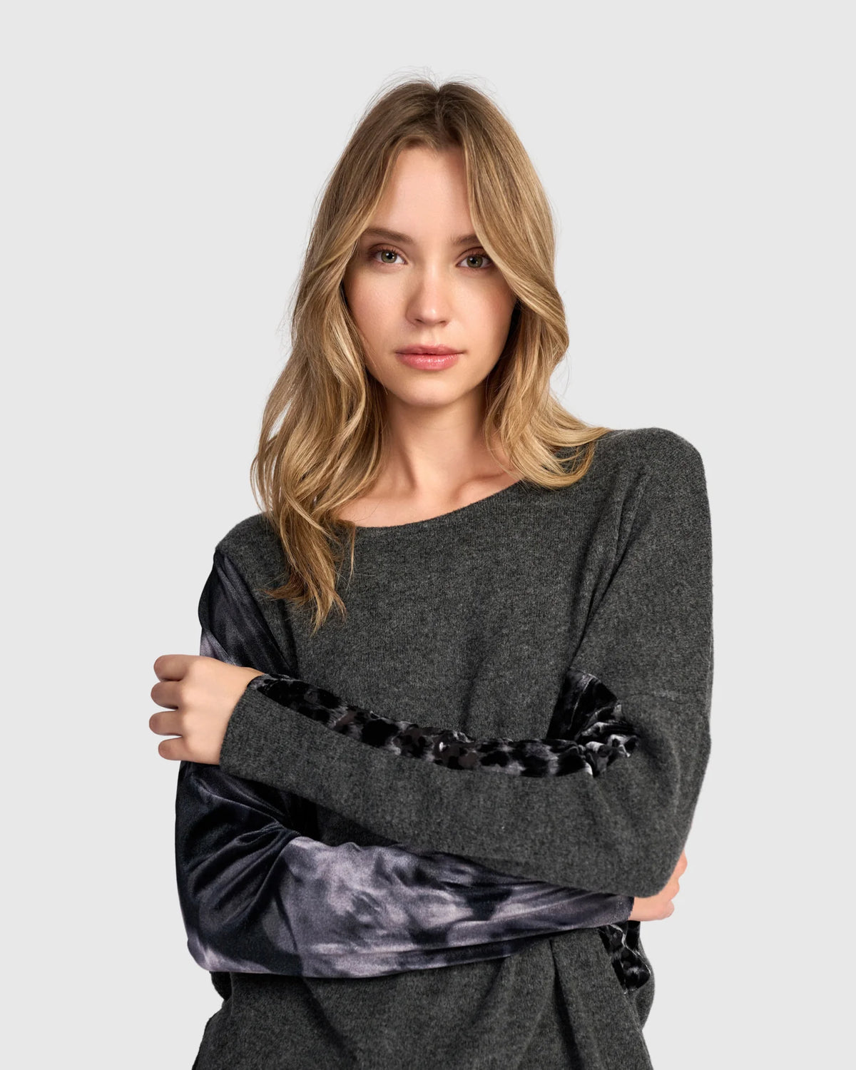 ALEMBIKA Angelica Curve Top - AT819G - CARBON
