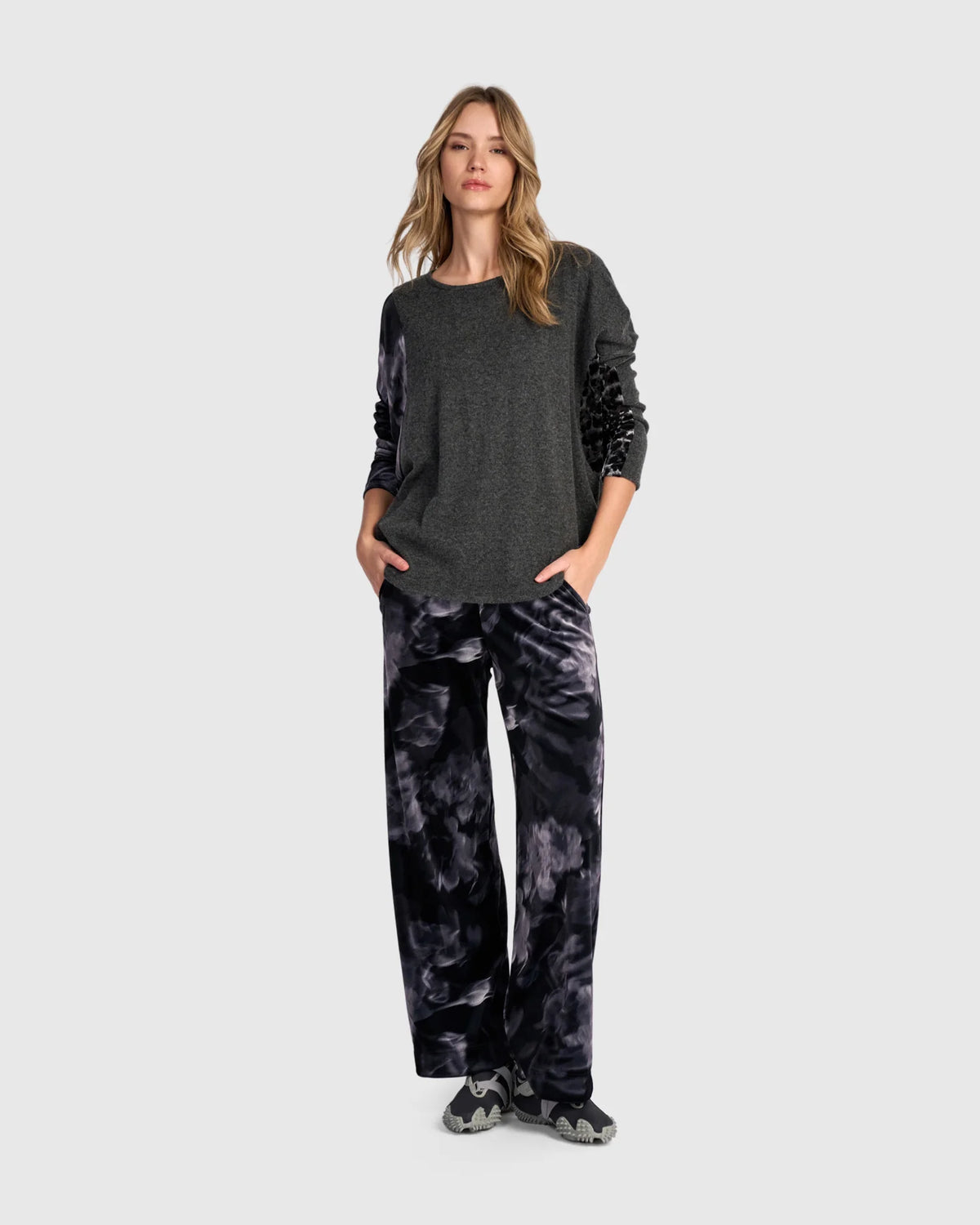 ALEMBIKA Elemi Velvet Straight Pants - AP720F - SMOKE FLORA