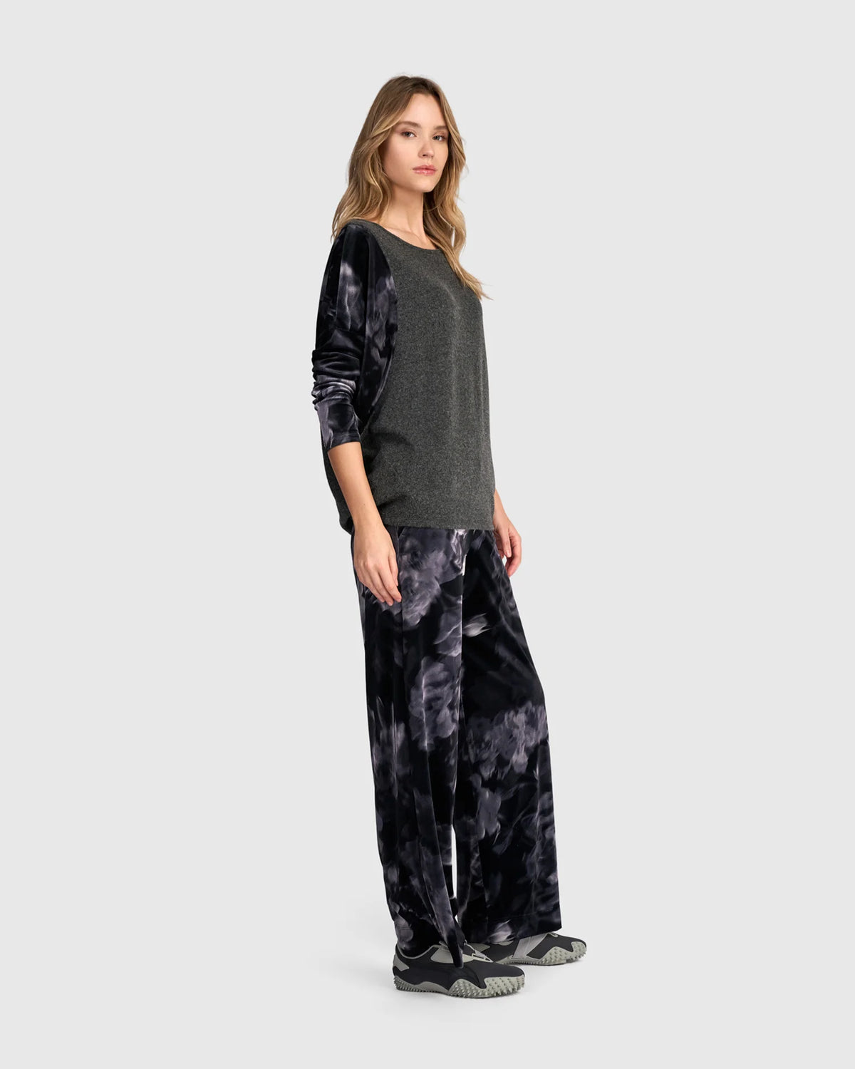 ALEMBIKA Angelica Curve Top - AT819G - CARBON