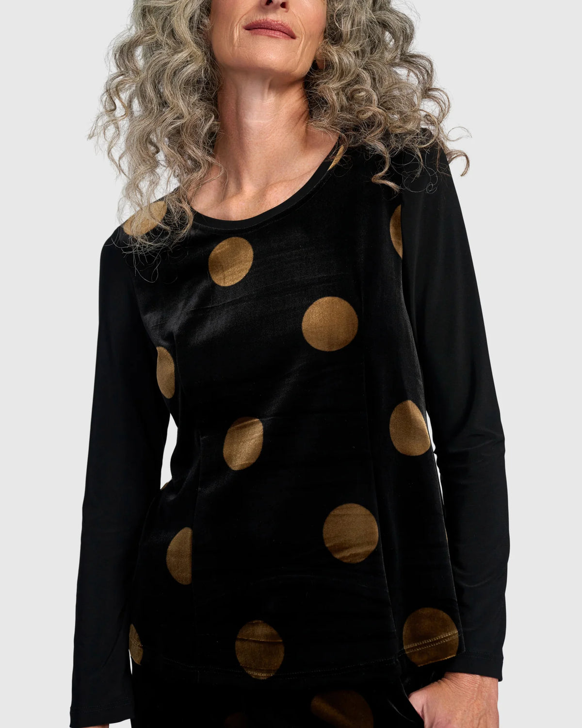 ALEMBIKA Everyday Velvet Shaped Top - AT829E - BLACK/GOLD DOT