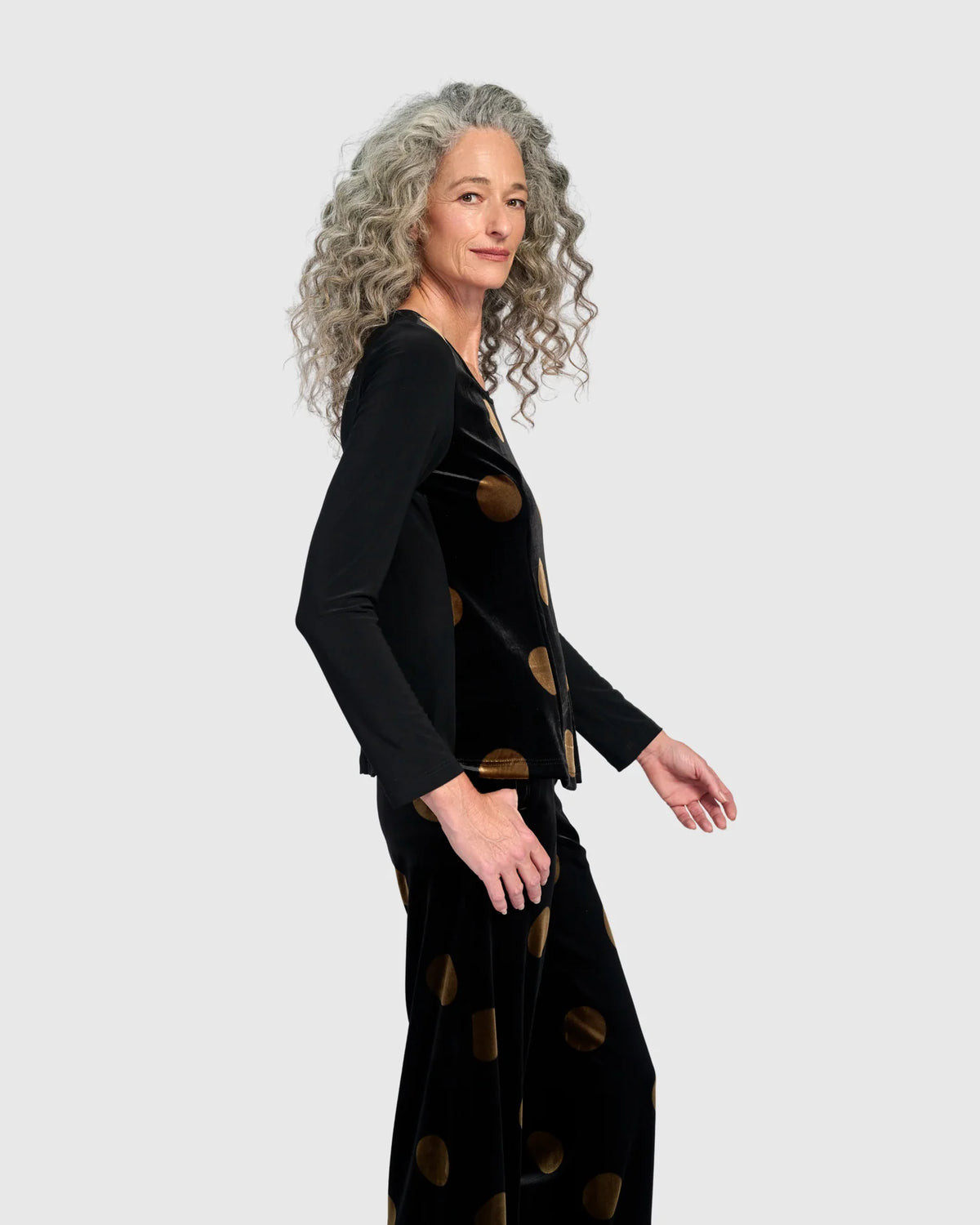 ALEMBIKA Everyday Velvet Shaped Top - AT829E - BLACK/GOLD DOT