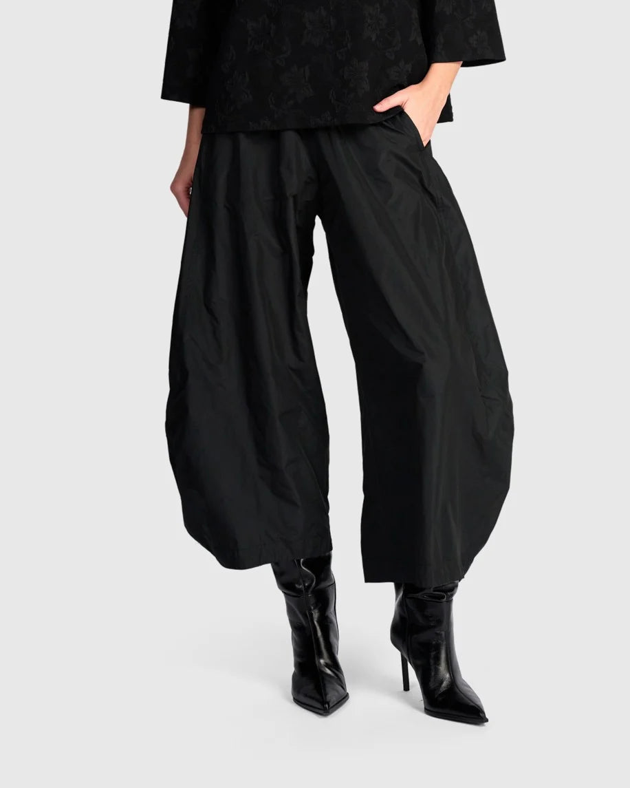 ALEMBIKA Balloon Swish Pants - AP704B - BLACK
