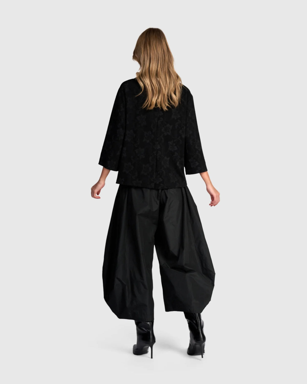 ALEMBIKA Madrigal Top - AT832D - BLACK FLORA